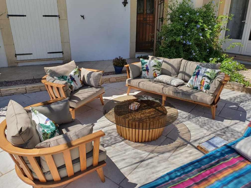 Bed and Breakfast Fenetre Sur Les Alpilles Сен-Мартен-де-Кро Екстер'єр фото